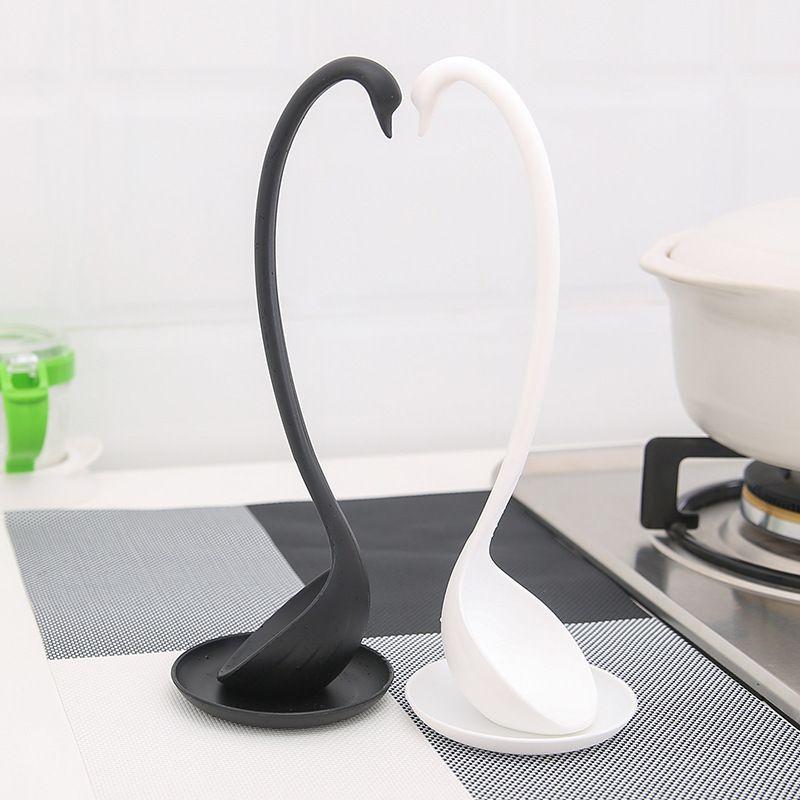 Floating ladle with a stand - black