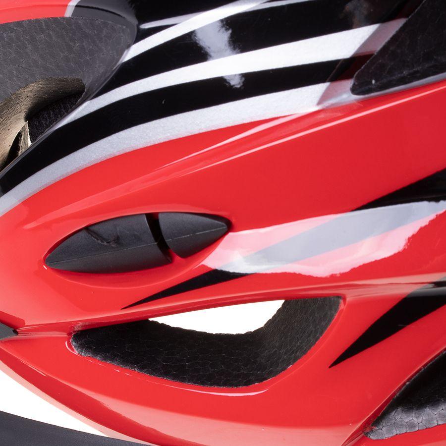 Universal helmet for bicycles - red-black