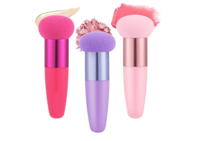 Sponge, mushroom-shaped makeup blender - pink