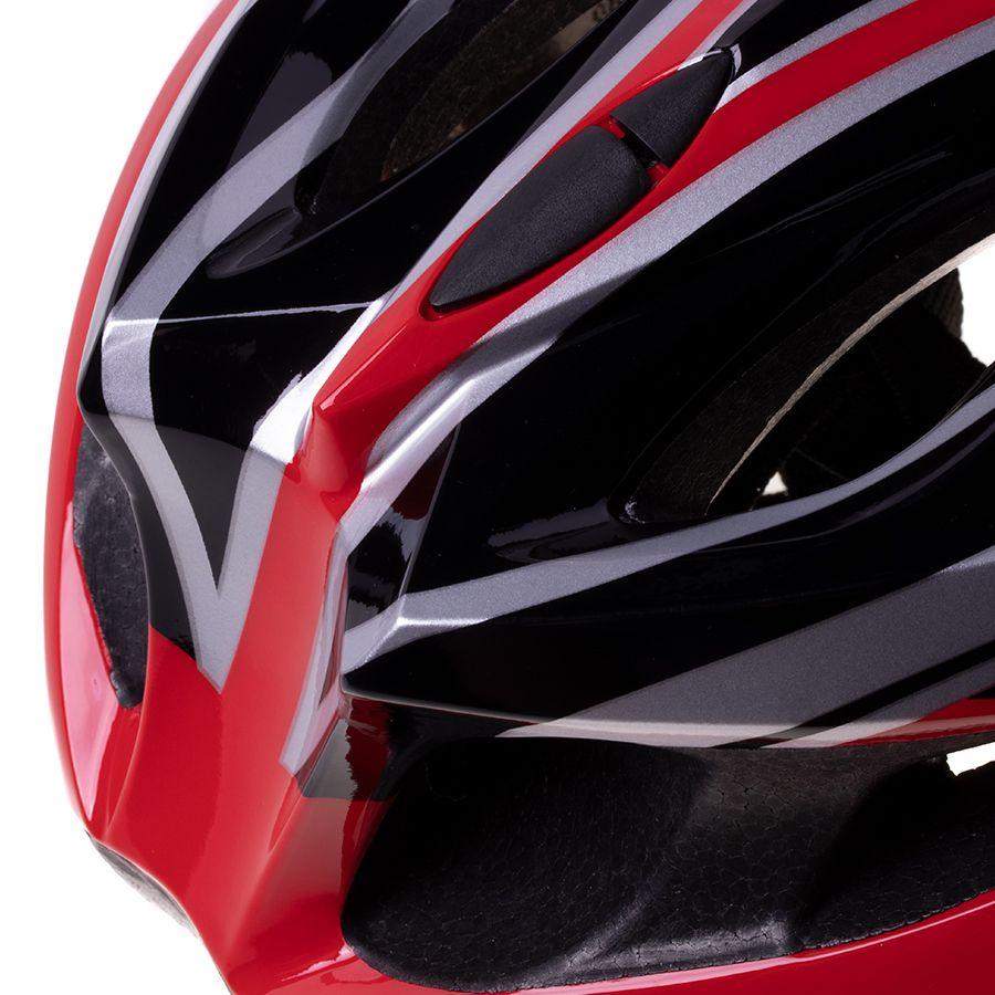 Universal helmet for bicycles - red-black