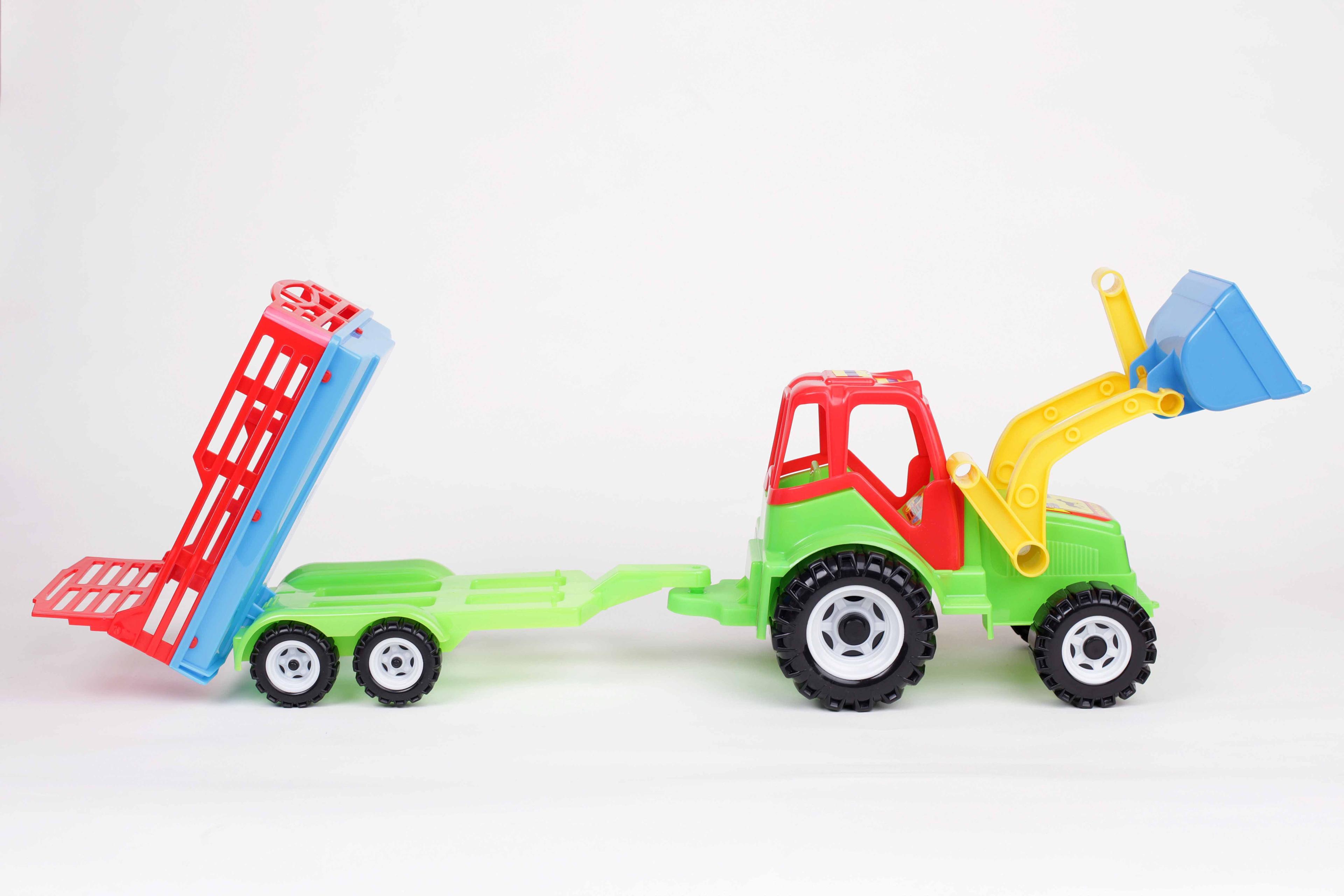 Tractor with loader and trailer - model 084
