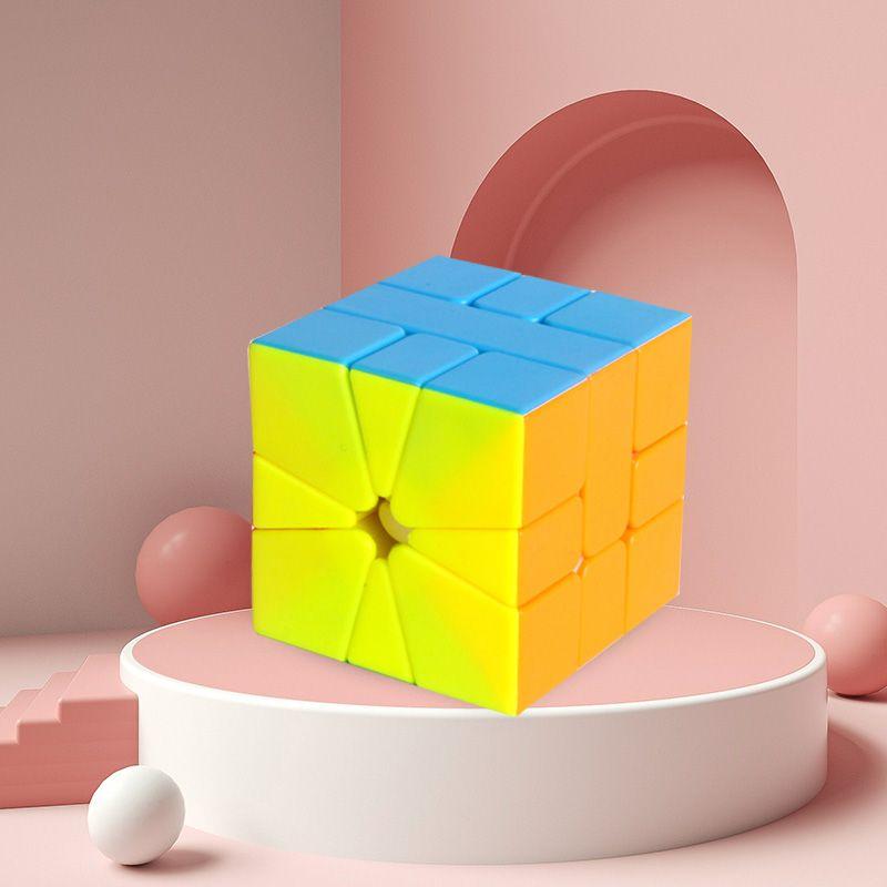 Modern puzzle, logic cube, Rubik's Cube - SQ1, type II