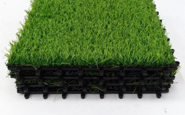 Sztuczna trawa w płytkach 30x30cm — zielona typ 2