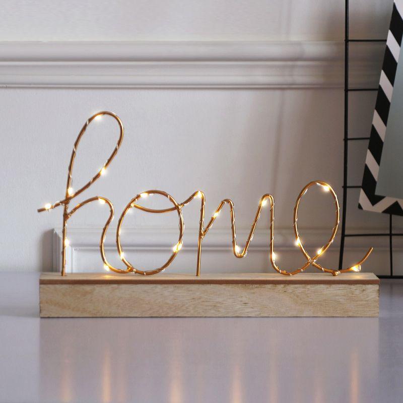 Dekoracja stojąca "HOME" z oświetleniem LED