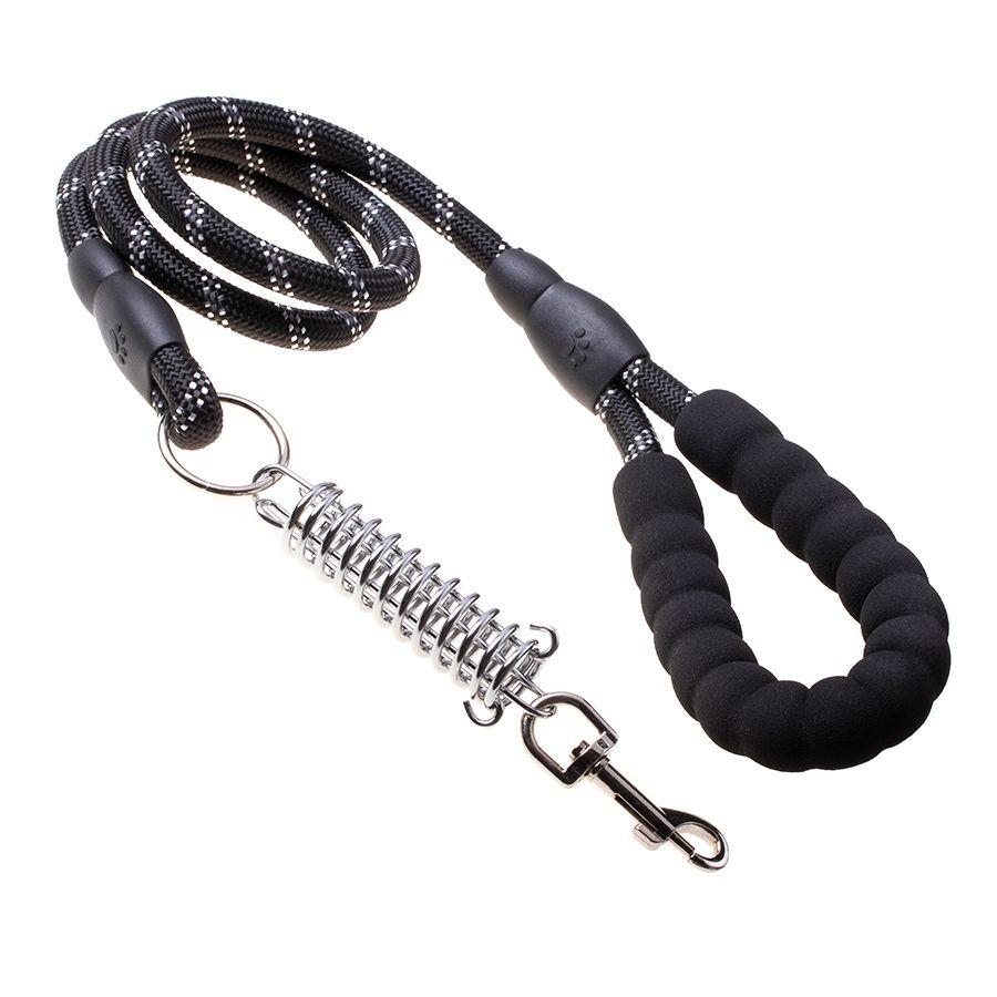 Braided leash with a strong rope for the dog