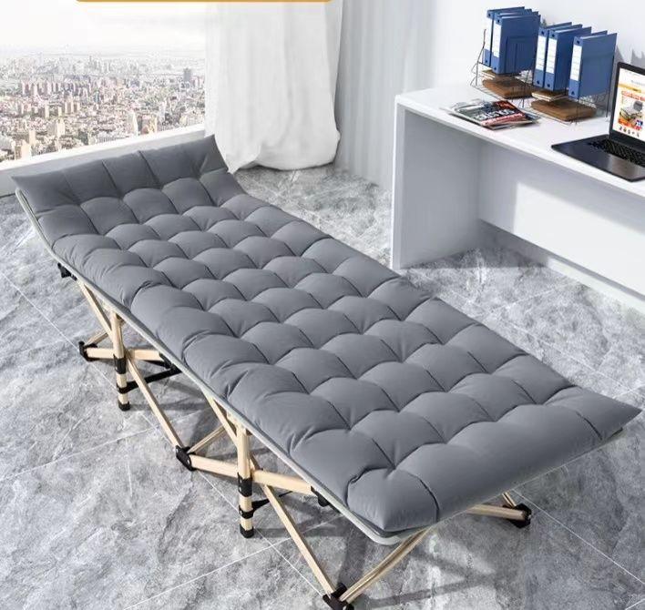 Mattress for a bed, a canoe, a Premium deckchair