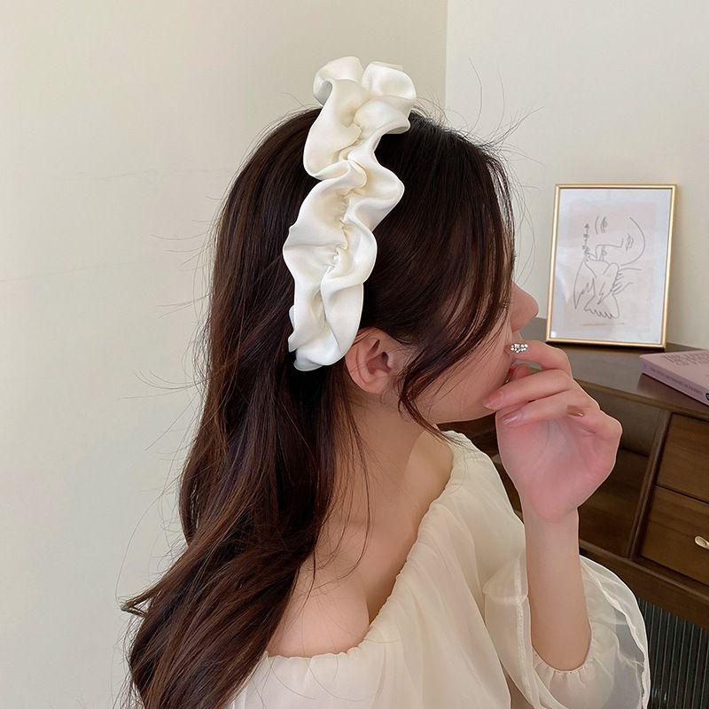 Satin hairband - white with pearls
