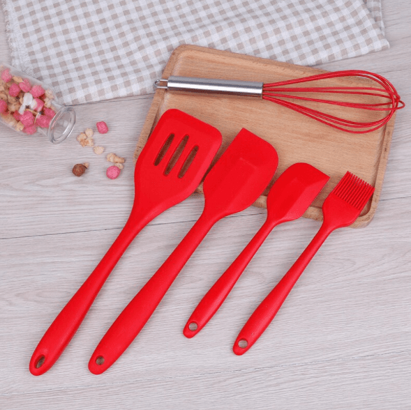 A set of kitchen utensils 5 elements - red
