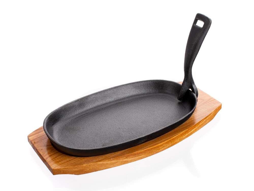Cast iron frying pan with wooden board Grada 23x14cm