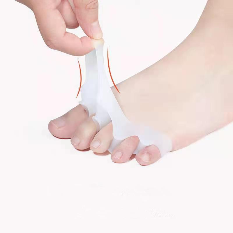 Toe separator - white