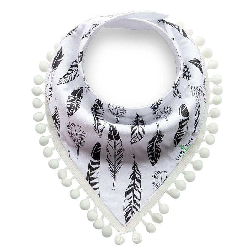 Scarf with pompoms for a child - black and white feathers