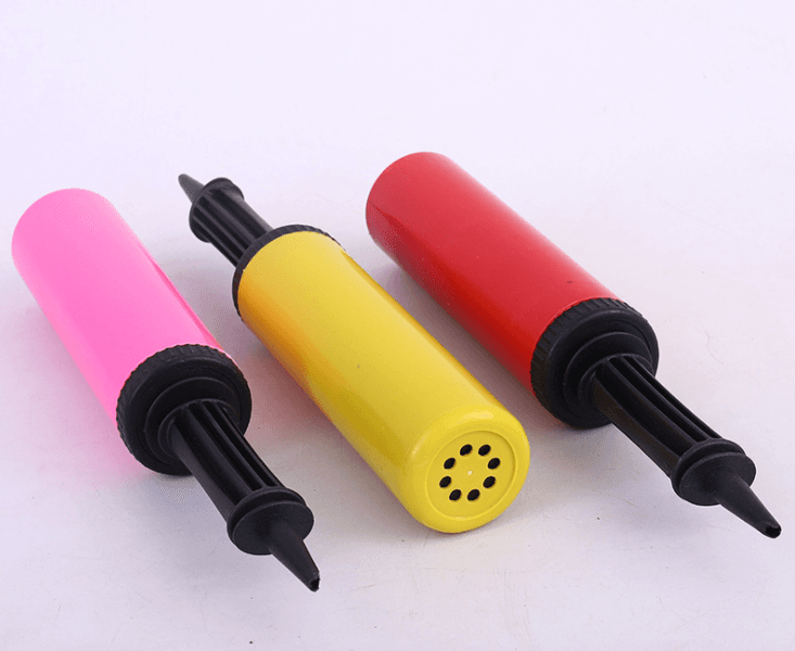 Hand pump for inflating balloons - yellow