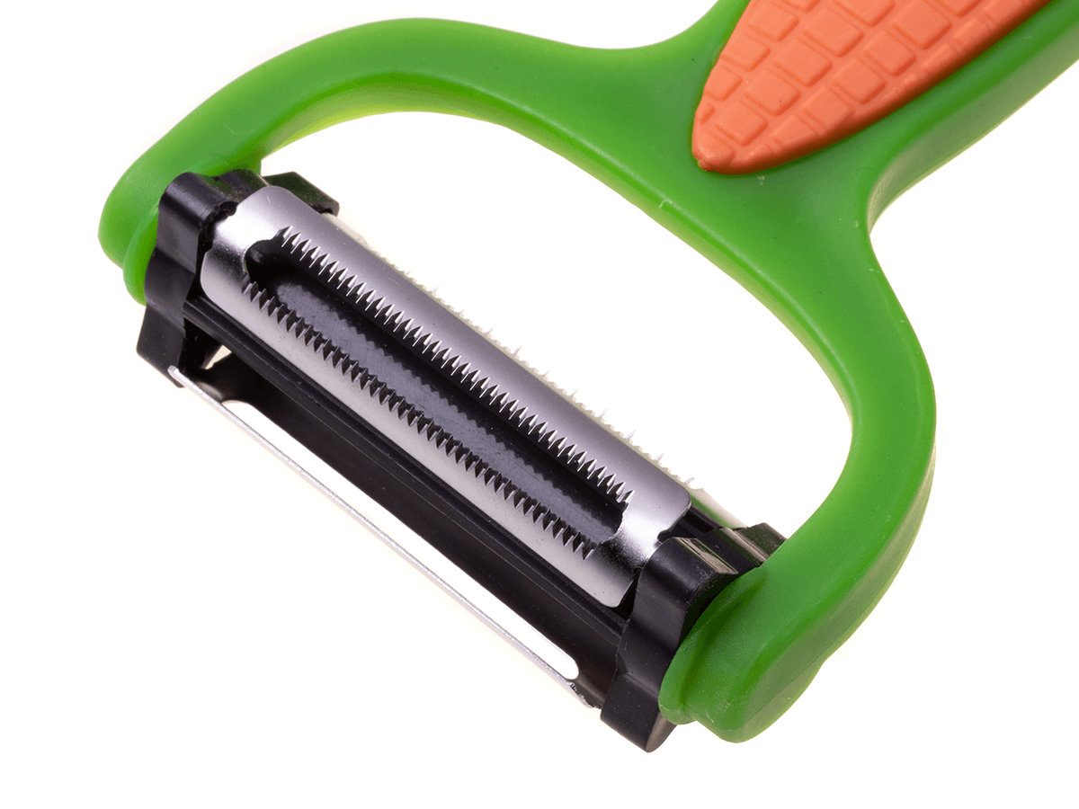 Multifunctional peeler with three blades
