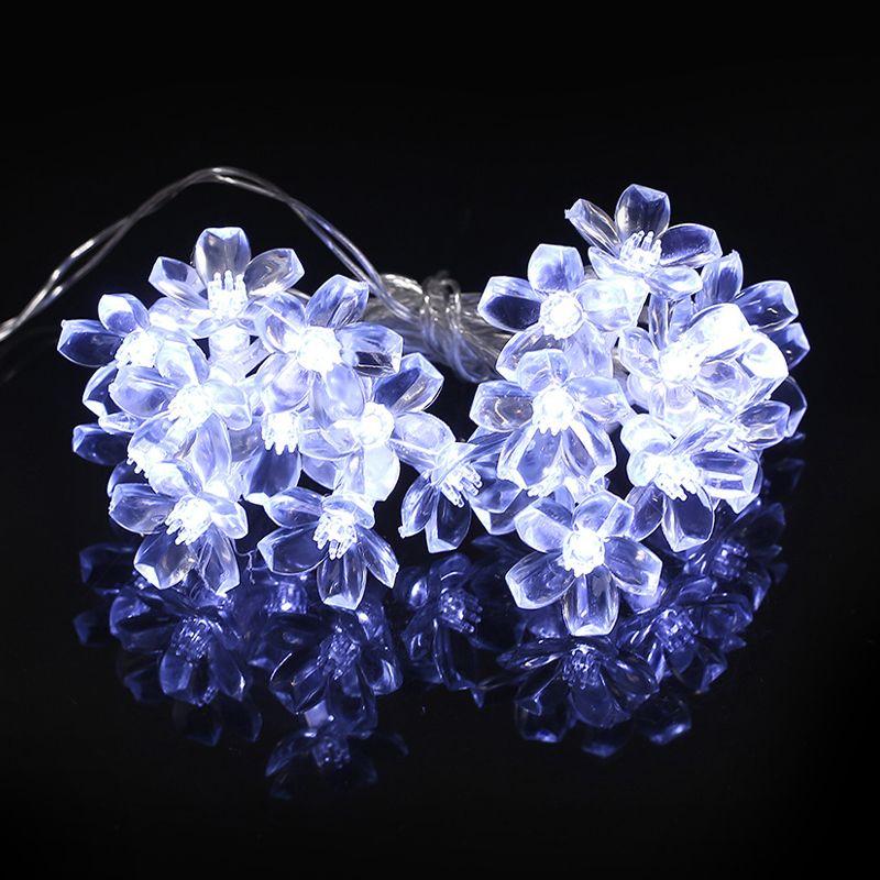 Lampki dekoracyjne LED w kształcie kwiatka - barwa zimna